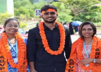 ABVP winners to the general seats. L/R: Vaishnavi (Executive Council Member), Praneeth (Joint Secretary) and Sreelakshmi (Vice President)