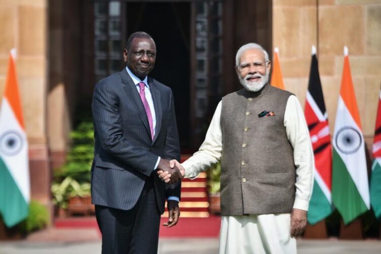 Left: Kenyan President William Ruto, Right: PM Narendra Modi (India)
