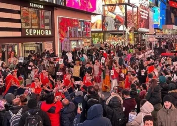 Indian-American community in New York dancing to the tunes of Garba at the Times Square, New York