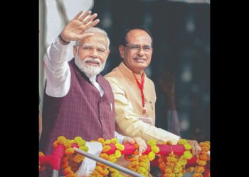 Prime Minister Narendra Modi with former Chief Minister of Madhya Pradesh Shivraj Singh Chouhan (BS)