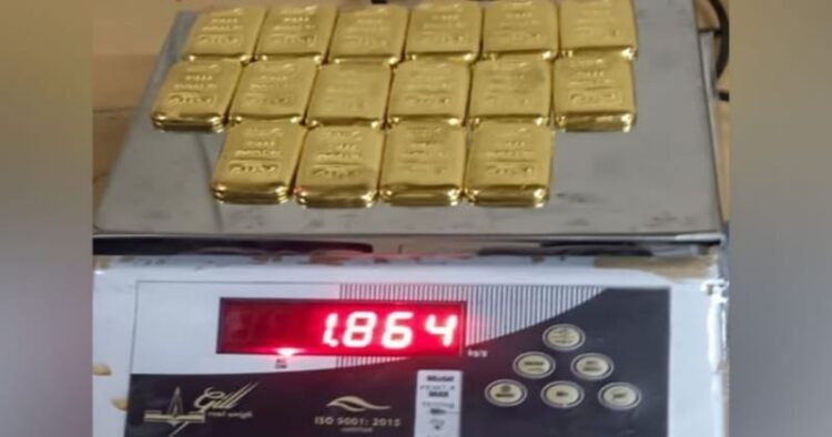 CISF recovers smuggled gold bars weighing 1.864kg