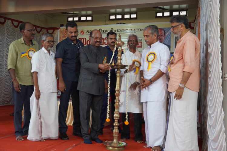 C.V. Anandabose and J. Nandakumar light the traditional lamp. Dr. K.C. Sudheerbabu, Dr. C.V. Jayamani and R. Sanjayan (Organiser)