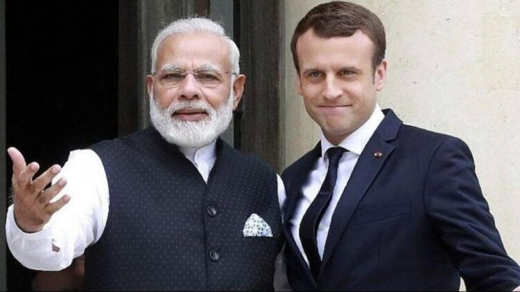 Left: PM Modi, Right: French President Emmanuel Macron