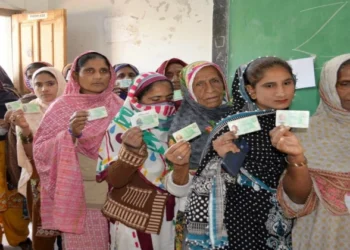 Voters in Bangladesh