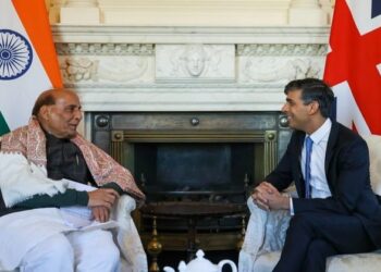 Union Defence Minister Rajnath Singh and UK Prime Minister Rishi Sunak