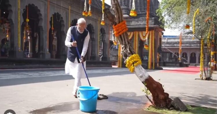 PM Modi cleans Kalaram temple premises in Nashik