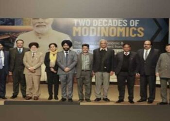 Chandigarh University Vice-Chancellor Prof. (Dr) Manpreet Singh Manna along with industry experts during the panel discussion organised by the NID Foundation at Chandigarh University's Gharuan Campus