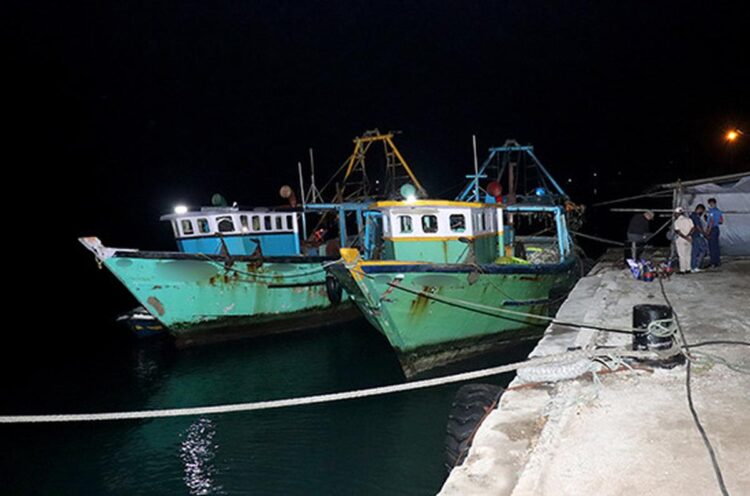 The two boats apprehended by the Sri Lankan Navy