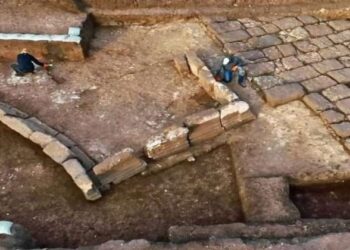 Israeli archaeologists uncover 1,800-year-old roman military base