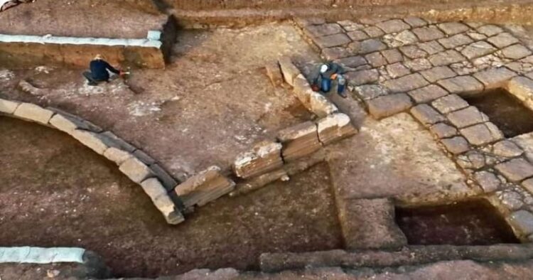 Israeli archaeologists uncover 1,800-year-old roman military base