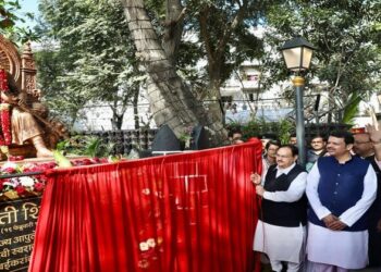 BJP Chief JP Nadda unveils the statue of Chhatrapati Shivaji