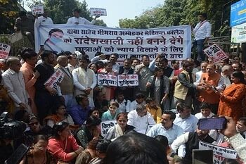 Visuals from the protest organised by medical students against a professor (Image Source: Amar Ujala)