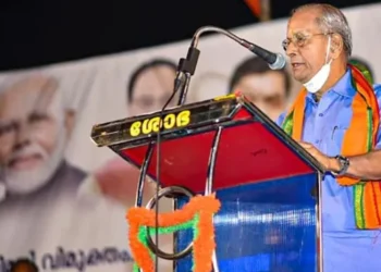 Metroman E Sreedharan addreses a gathering