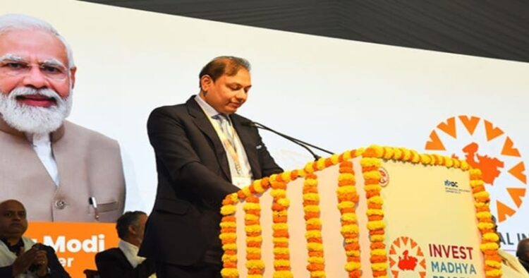 Pranav Adani speaking at Regional Industry Conclave in Ujjain 