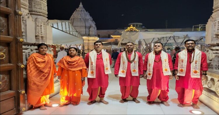 Dress code for cops to be posted inside the Kashi Vishwanath temple premises