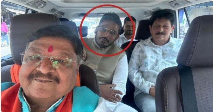 BJP's Kailash Vijayvargiya along with Akshay Kanti Bamb who quit from the Congress party