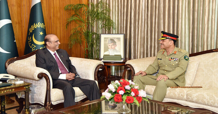 Chief of Army Staff (COAS) Asim Munir called on President Asif Ali Zardari at President Secretariat
(Image Credit: Dawn)