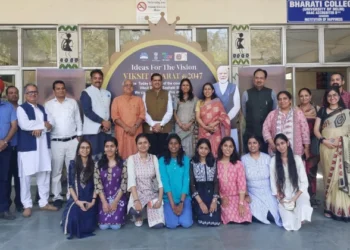 Participants at an event by Swadeshi Shodh Sansthan (SSS), in collaboration with Bharti College, University of Delhi, one-day seminar titled "Bharat@2047: Inspiration for World Economies"