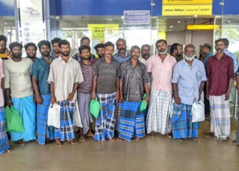 19 fishermen who were released from the custody of Sri Lanka reached Chennai Airport ( Source: ANI)