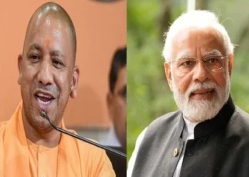 Uttar Pradesh Chief Minister Yogi Adityanath (Left), Prime Minister Narendra Modi (Right)