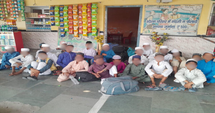 Children being taken to madrasas from Bihar 