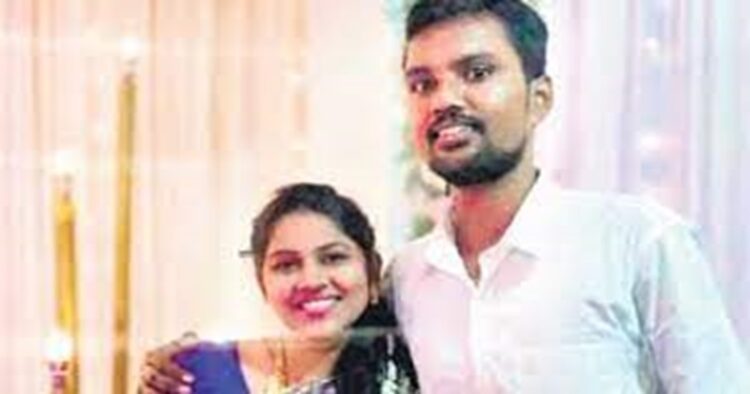 Vimal Raj with his wife Vaishali (Photo Credit | Indian Express)