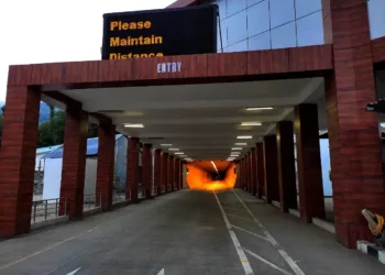 Navyug-Qazigund Tunnel (J&K)