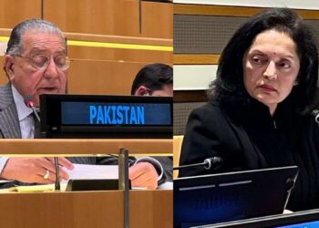 Left: Pakistan Envoy to UN Munir Akram, Right:  Indian envoy to the UN Ruchira Kamboj