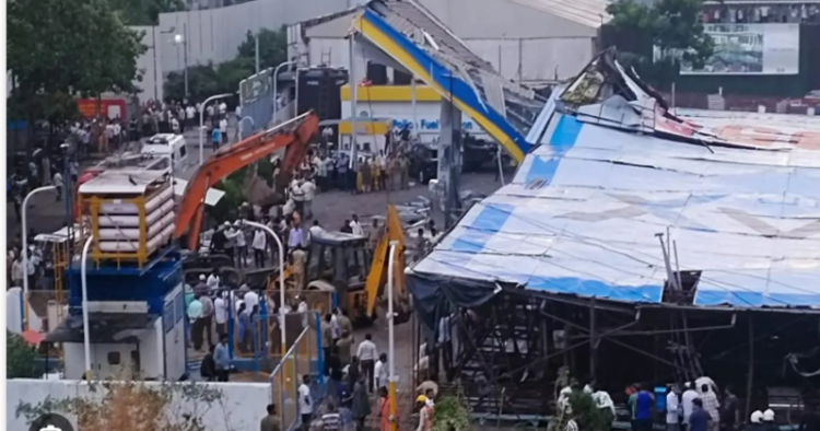 Ghatkopar hoarding collapse leaves at least four dead