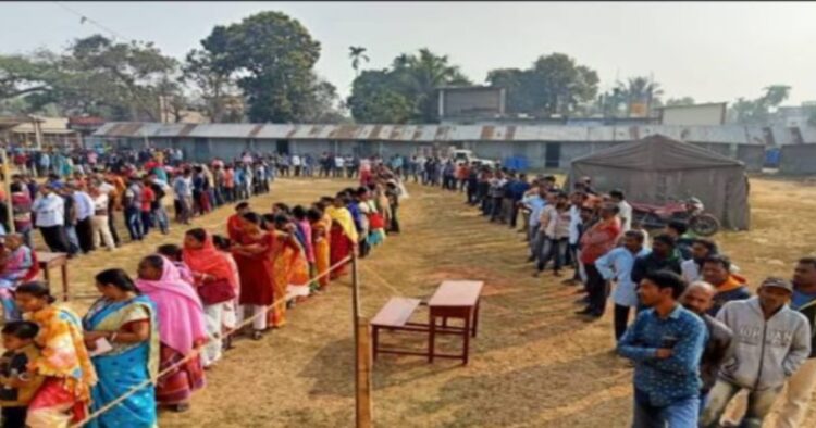 Voteras waiting to exercise their franchise at the time of Lok Sabha Elections