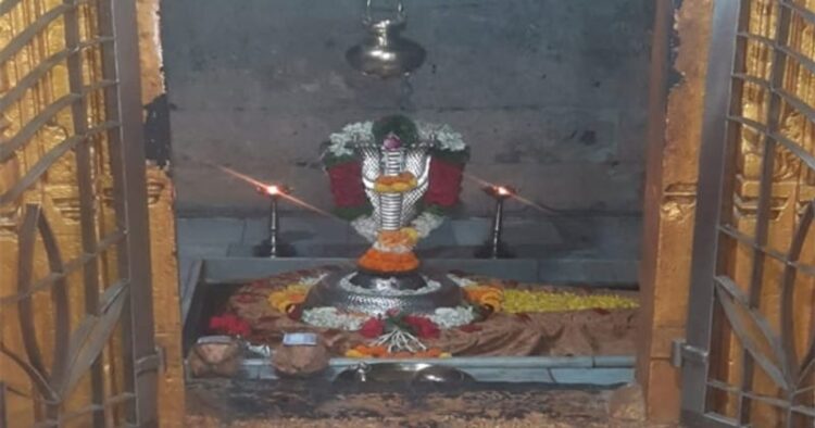 Age-old Mandir dedicated to Bhagwan Shiv in Maharashtra's Sangli