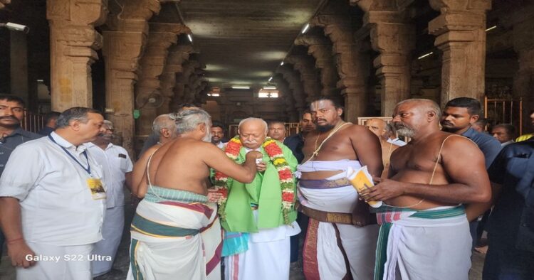 RSS Sarsanghchalak Dr. Mohan Bhagwat at the Srirangam temple