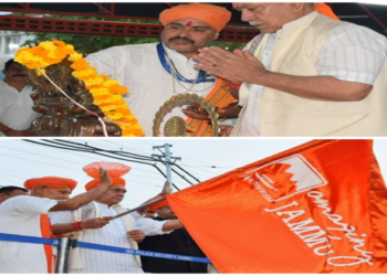 LG Manoj Sinha flags off first batch of Shri Amarnath pilgrims