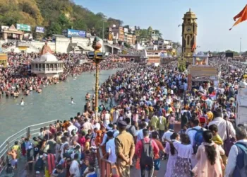 Devotees celebrate Ganga Dussehra