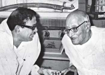 Rajaji with DMK's Muthuvel Karunanidhi (Image Source: X)