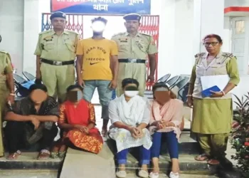 Security forces apprehend Bangladeshi human traffickers