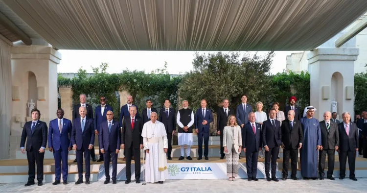 PM Narendra Modi along with G7 leaders