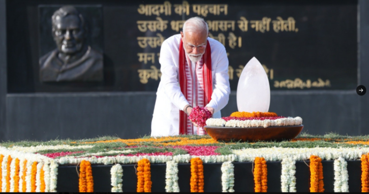 Narendra Modi pays tribute to former-PM Atal Bihari Vajpayee