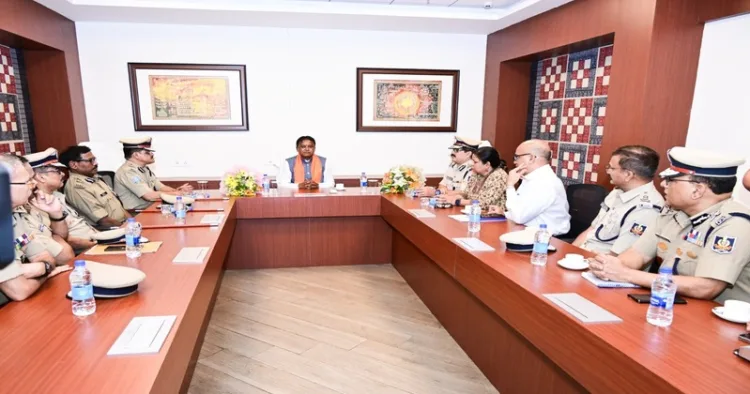 Odish CM Mohan Charan Majhi chairs meeting of senior police official along with the DGP