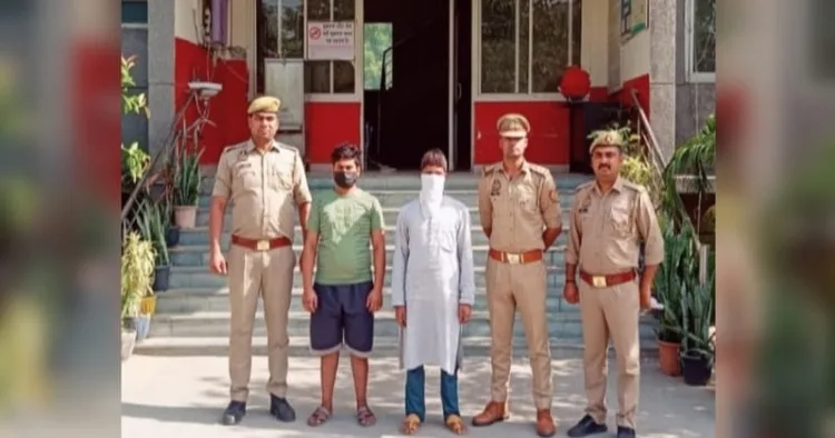 Couple served sugarcane juice mixed with saliva in Noida, Shaheb Alam and Jamshed Khan arrested