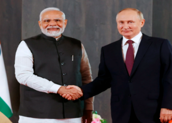 (Left) PM Narendra Modi (Right) Russian President Vladimir Putin