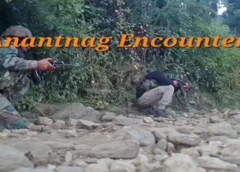 Two soldiers get veergati during a terrorist encounter