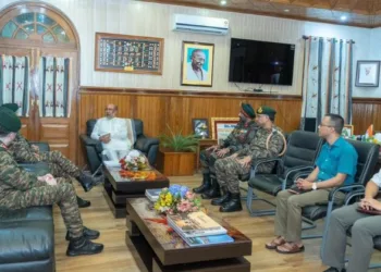 Army Chief General Upendra Dwivedi holds meeting with Manipur CM N Biren Singh