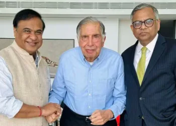 Ratan Tata with Assam Chief Minister Himanta Biswa Sarma, and Tata Sons Chairman N Chandrasekaran (Image Source: X)