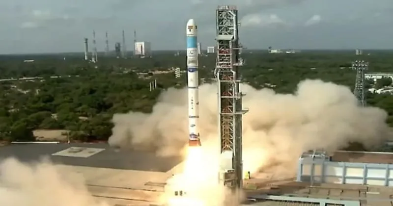 Andhra Pradesh: ISRO launches Earth Observation Satellite-8 from ...