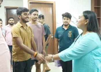 ABVP candidate campaigns in hostels ahead of DUSU Elections