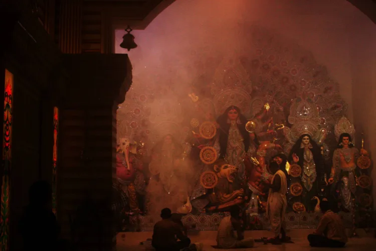 Durga Puja in Bengal (Image: Bengal Tourism)