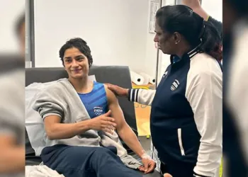 President of the Indian Olympic Association (IOA) PT Usha met Indian wrestler Vinesh Phogat