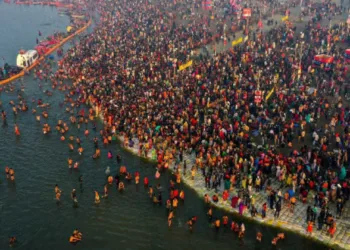 Swarm of devotees at Prayagraj (File Image)