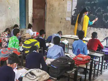 Jharkhand Faces Educational Crisis: Over 7,600 government schools run with just one teacher each